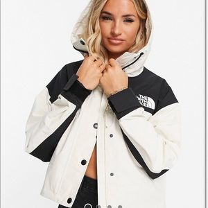 The North Face Reign on Cropped Jacket in Beige ASOS Exclusive